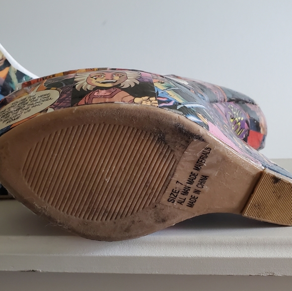 Thundercats high heels - Picture 4 of 5